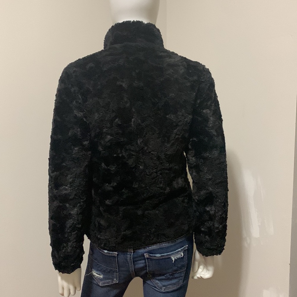 The North Face Kids Black Quilted Puffer Jacket - Picture 5 of 15